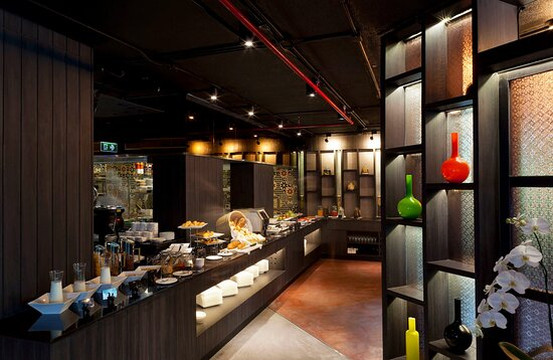 曼谷素坤逸U酒店主图