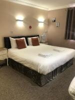 Queen Phillippa B & B主图