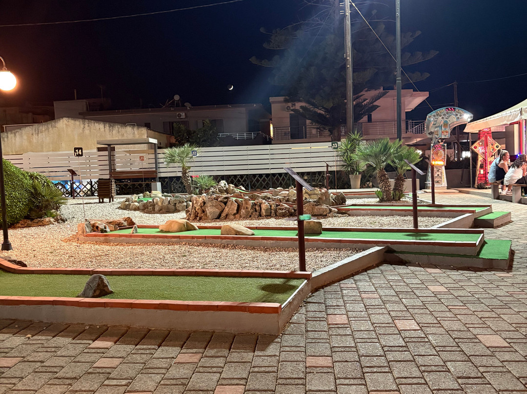 Rocky Pass Mini Golf-Stalos必去景点