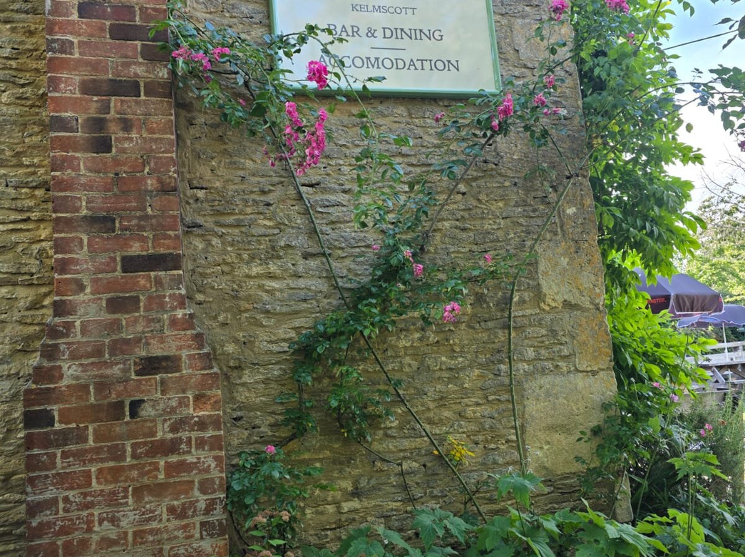 The Plough At Kelmscott主图