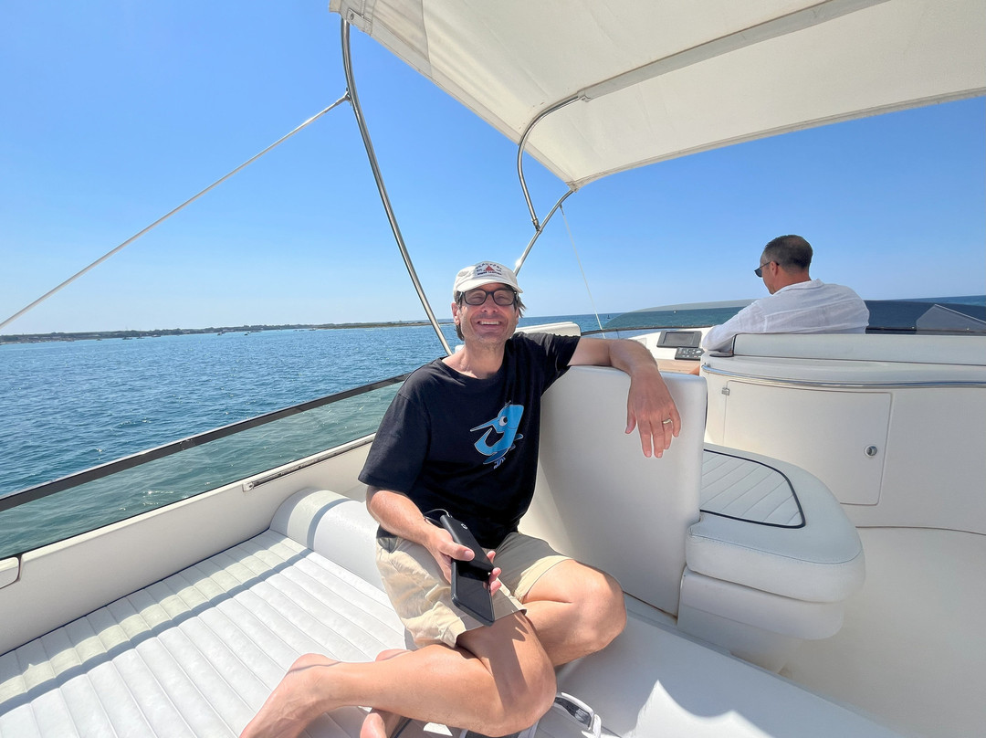 Porto Cesareo Vip Charter-切萨雷奥港必去景点
