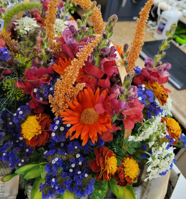 The Summit All Seasons Market at Kirkwood Farmers' Market-Kirkwood必去景点