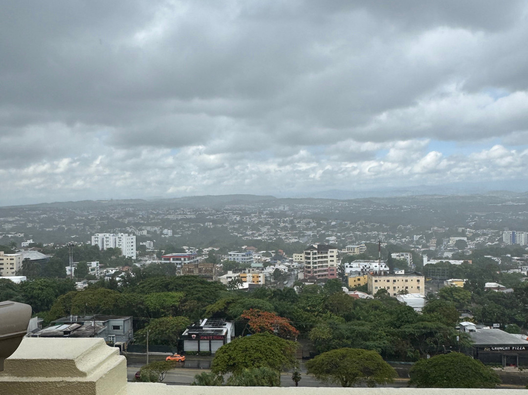 Monumento a los Heroes de la Restauracion-圣地亚哥必去景点
