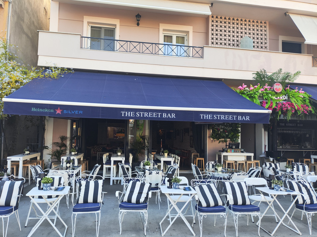 The Street Bar-Nidri必去景点