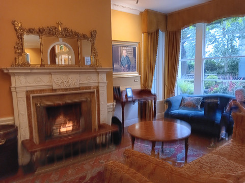 旧光大饭店主图