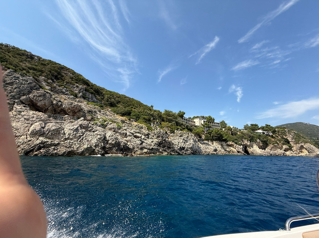 Michalas Boat Rental-Paleokastritsa必去景点