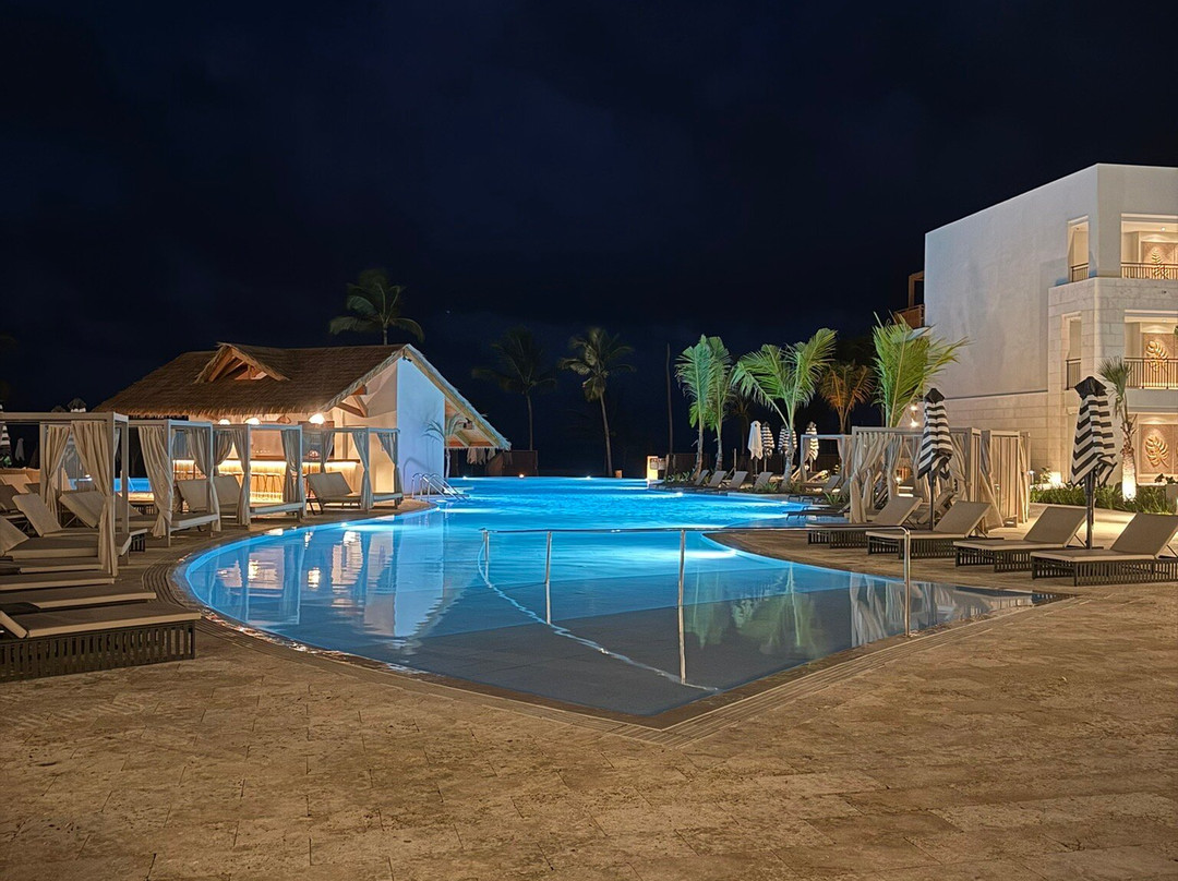 Playa Esmeralda-Miches必去景点