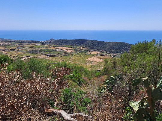 Bagno Asciutto Grotta Di Benikulá-潘泰莱里亚必去景点