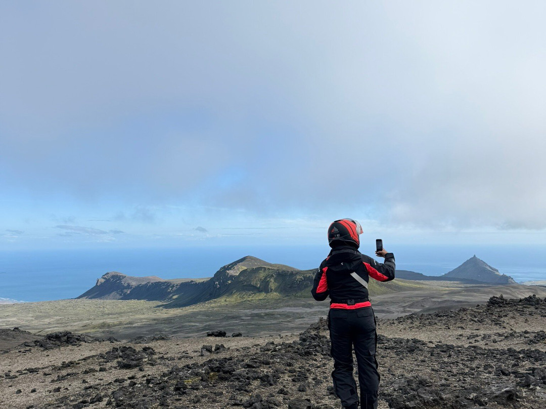 Summit Adventure Guides-Snaefellsbaer必去景点