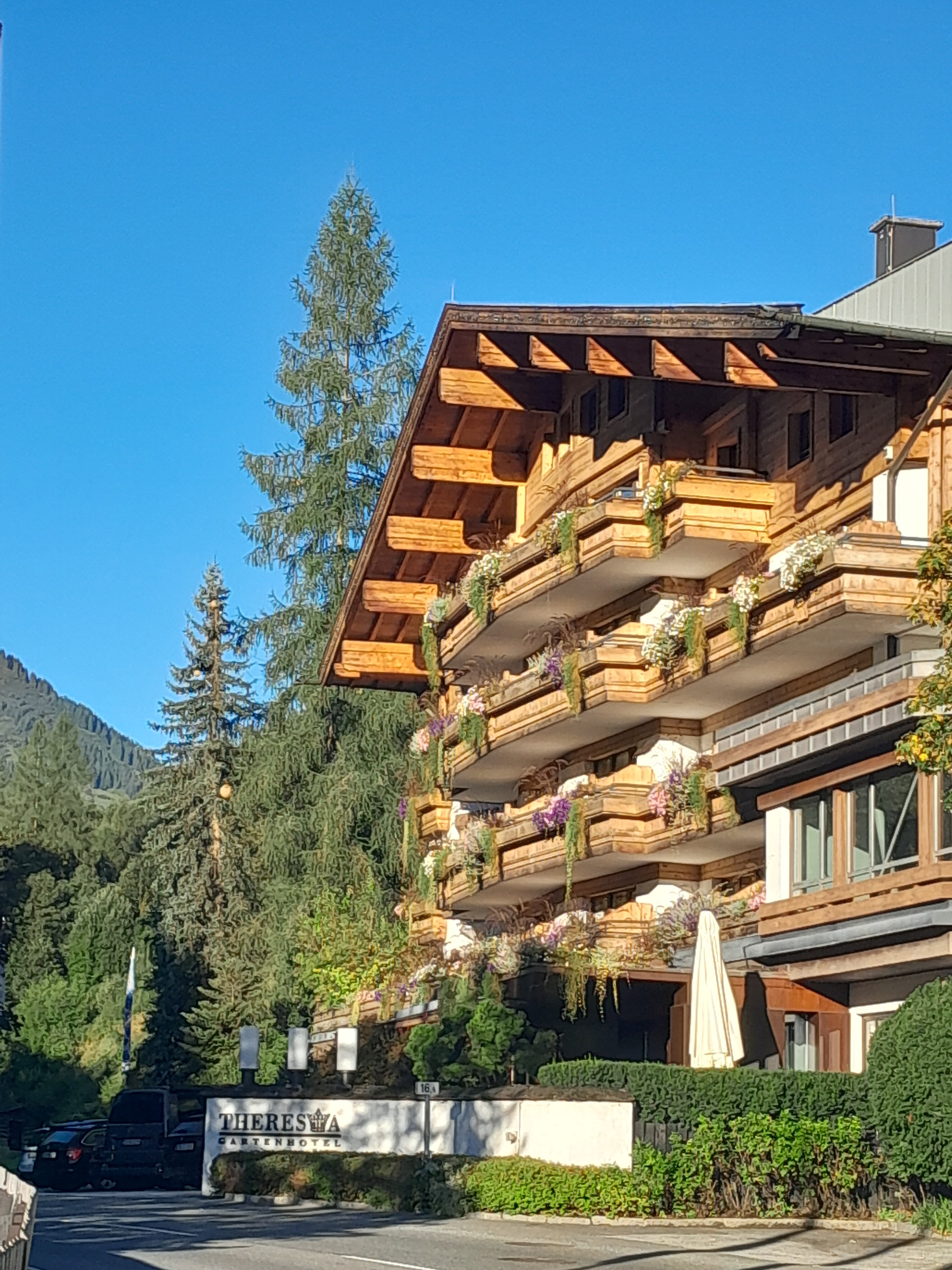 Familien- & Gartenhotel Theresia-官方