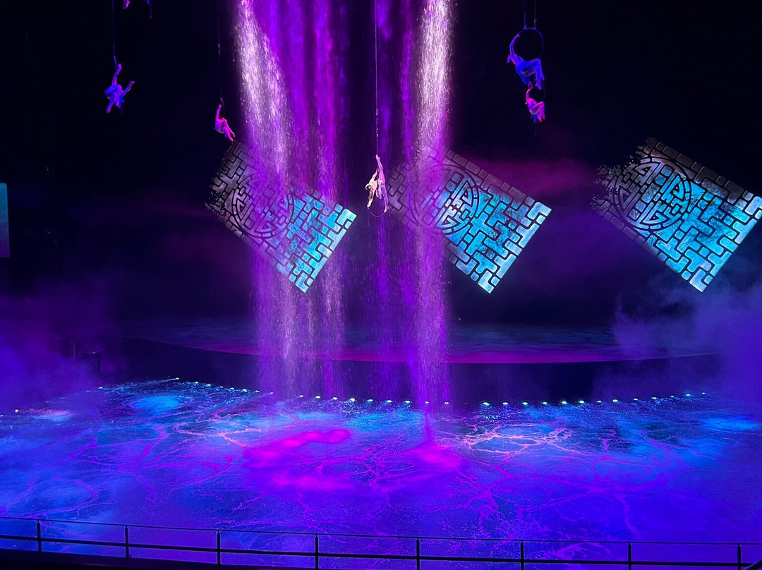 汉秀剧场-武汉市必去景点