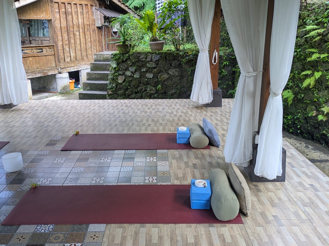 Sidemen Yoga Center-席德门必去景点