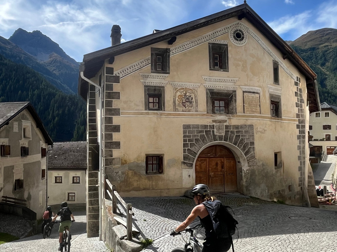 Ride and Smile-克洛斯特必去景点