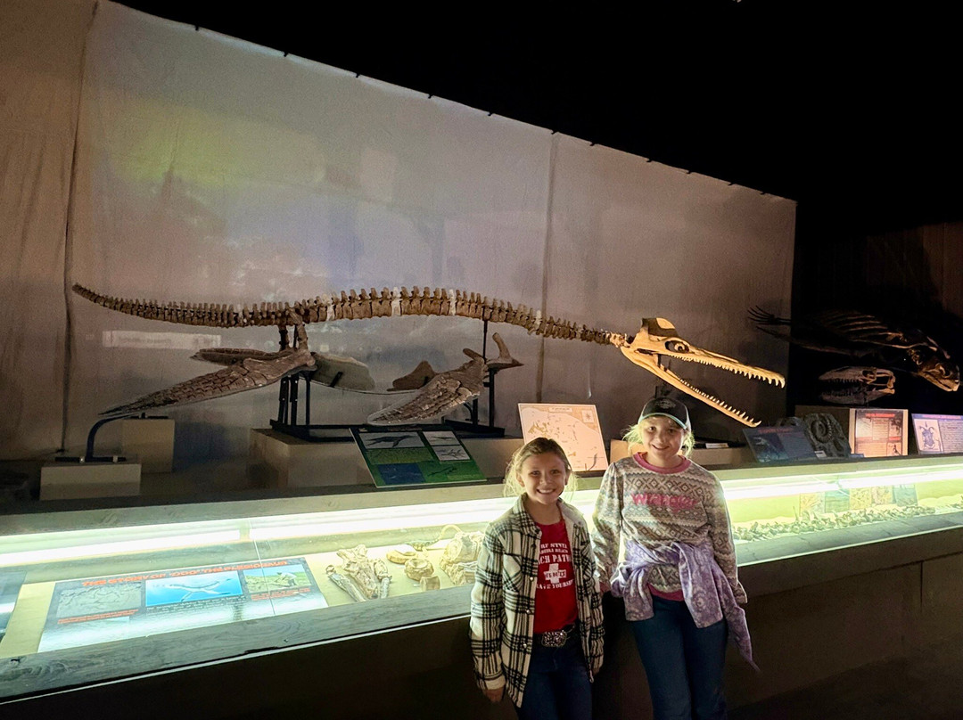 Dinosaurs Of The Hell Creek Museum