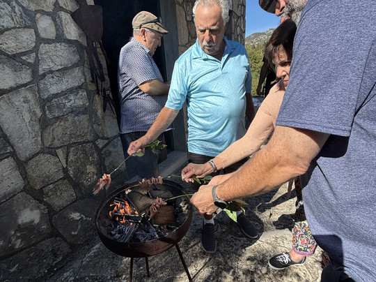 Genuine Tours  by Ella-萨格勒布必去景点