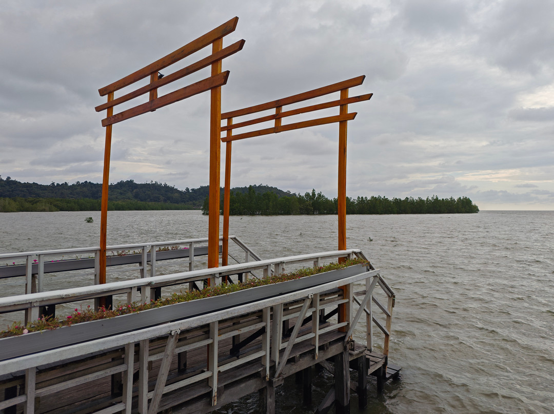 Mahkota Kayong Hotel主图