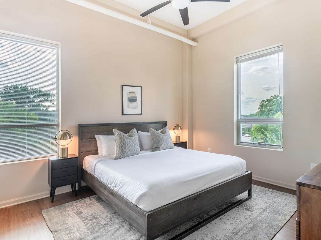 Mint House Greenville - Downtown