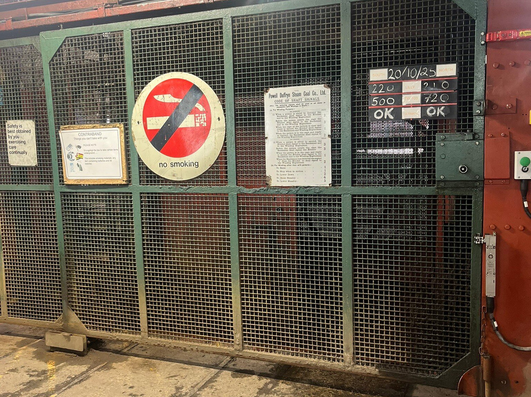 Big Pit National Coal Museum-卡莱纳冯必去景点