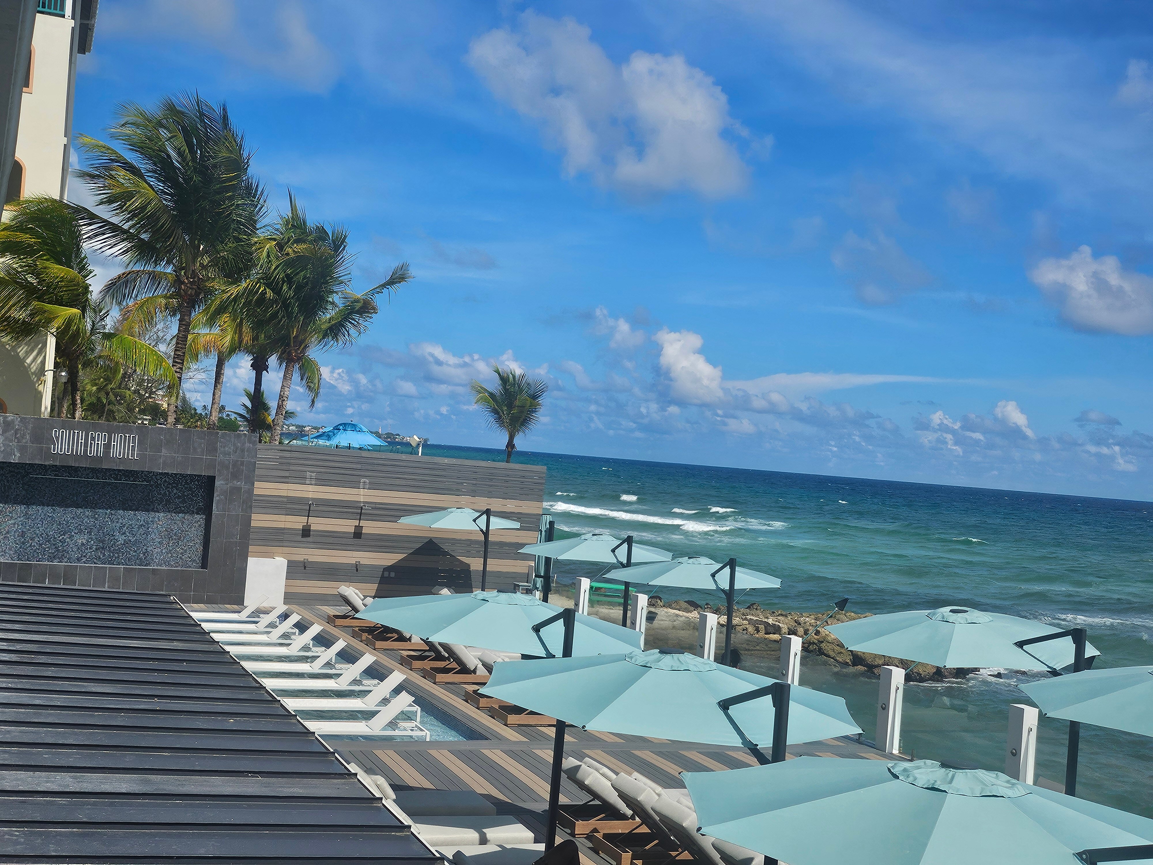 南加普大酒店-泳池