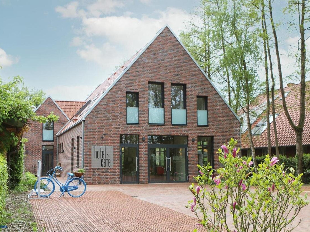 Edewecht酒店住宿-Plauderei Cafe and Hotel