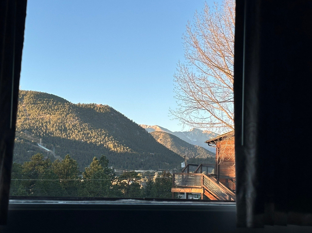 Coyote Mountain Lodge主图