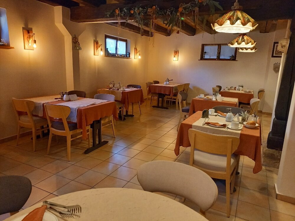 Nothalten酒店住宿-Hotel Winzenberg