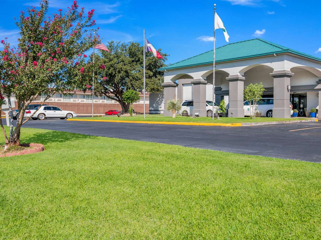 Trent酒店住宿-Quality Inn