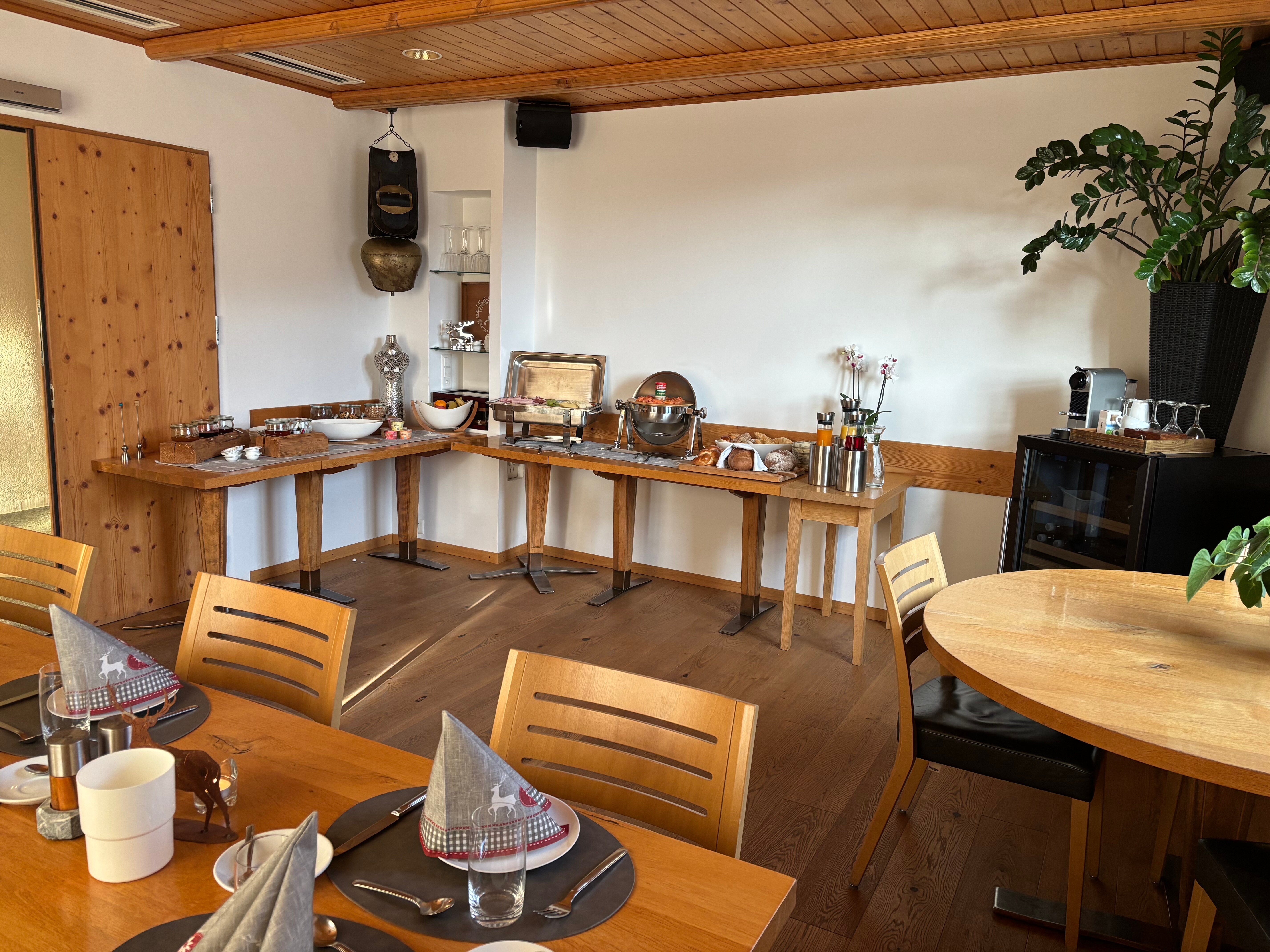 Hotel Postigliun-餐饮