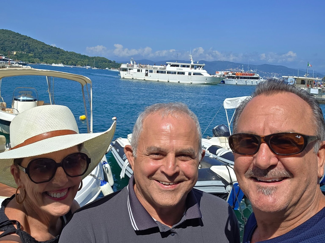 莱茵克拉酒店主图