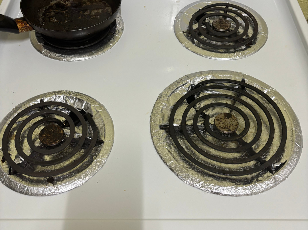 Plum Tree Club主图