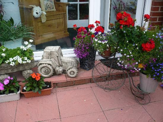 Broadfield Hotel主图