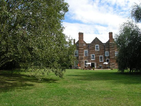 Garnsgate Hall主图