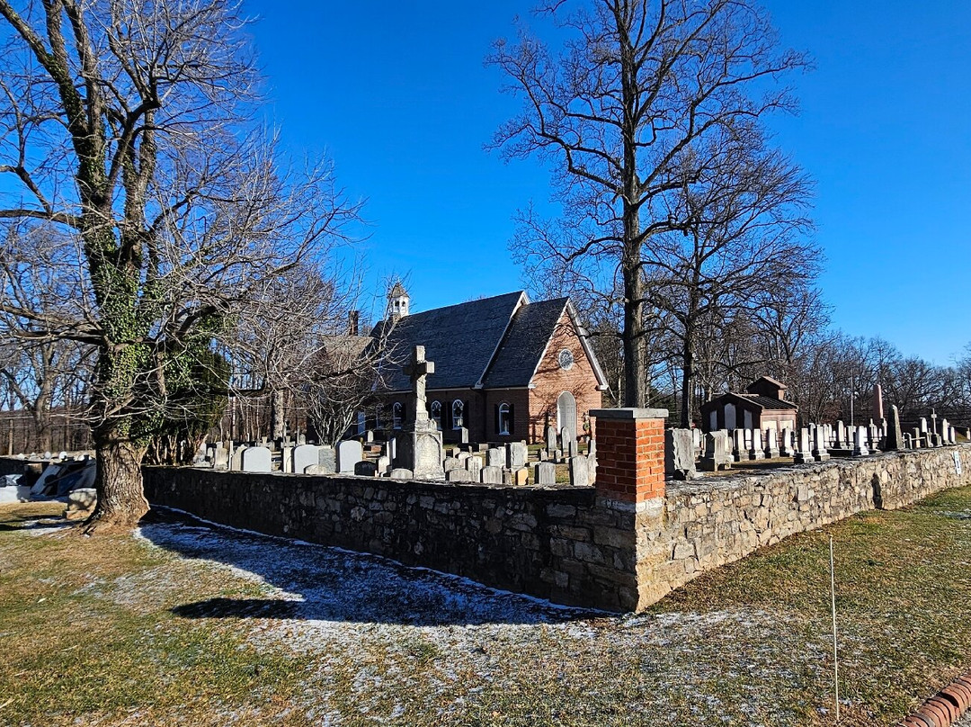 St. Thomas' Episcopal Church-奥因斯米尔斯必去景点
