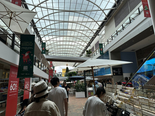 伯肯黑德角名品折扣购物中心-德朗莫伊恩必去景点