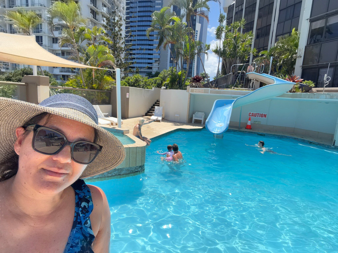 Tiki Hotel Apartments Surfers Paradise主图