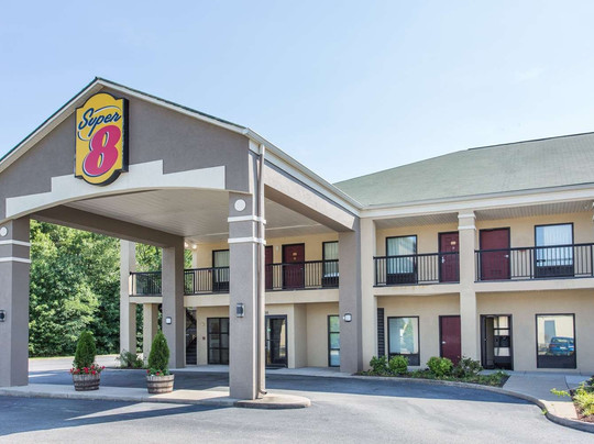 Super 8 By Wyndham Petersburg