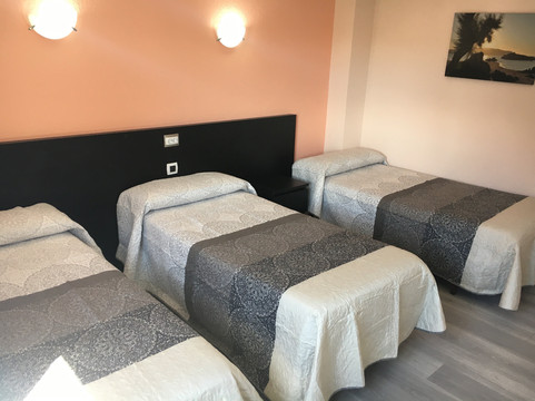 阿斯科纳酒店主图