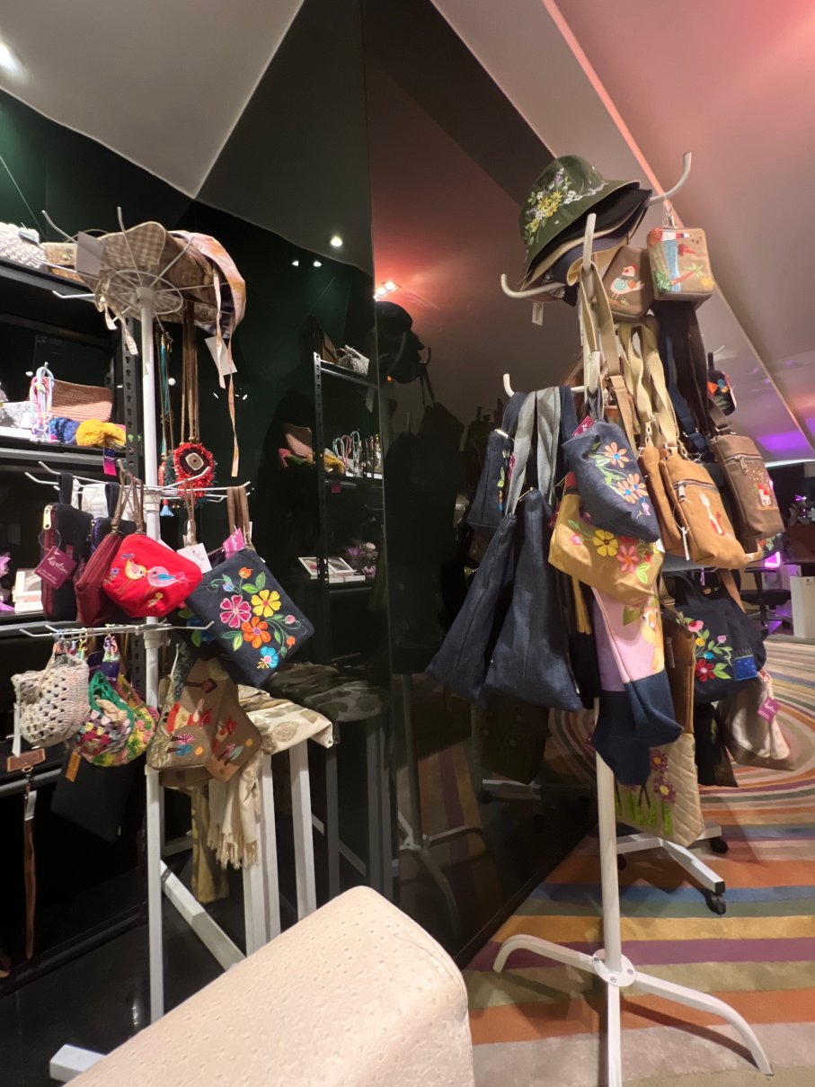 泗水TS套房艺术酒店-官方