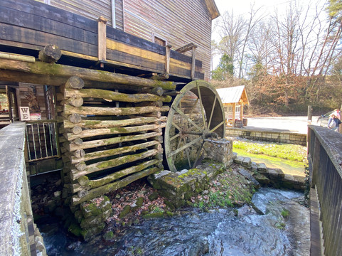 Blowing Cave Mill-塞维尔维尔必去景点