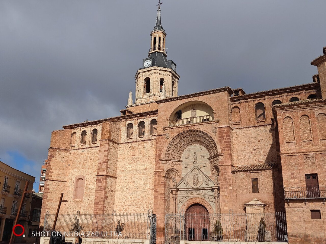 Iglesia Parroquial de Nuestra Senora de la Asuncion-曼萨纳雷斯必去景点