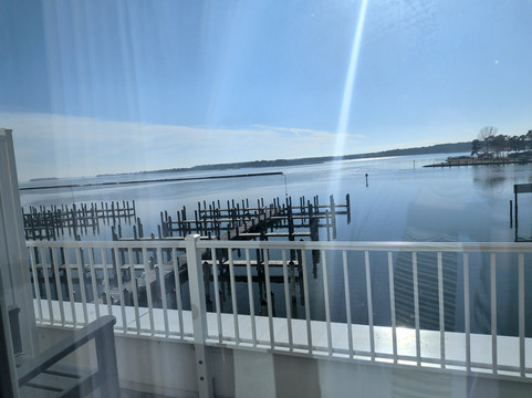 肯特海峡及码头凯悦嘉轩酒店主图