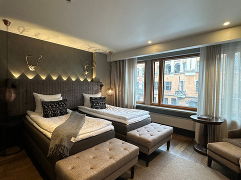 波里法德拉普兰酒店主图