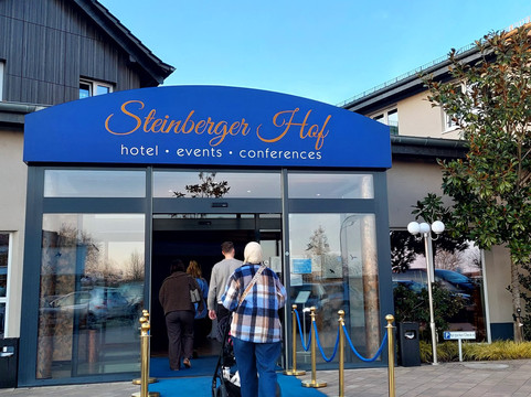 斯坦伯格霍夫主图