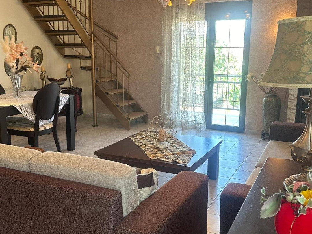 Dimitra's Garden Apartments