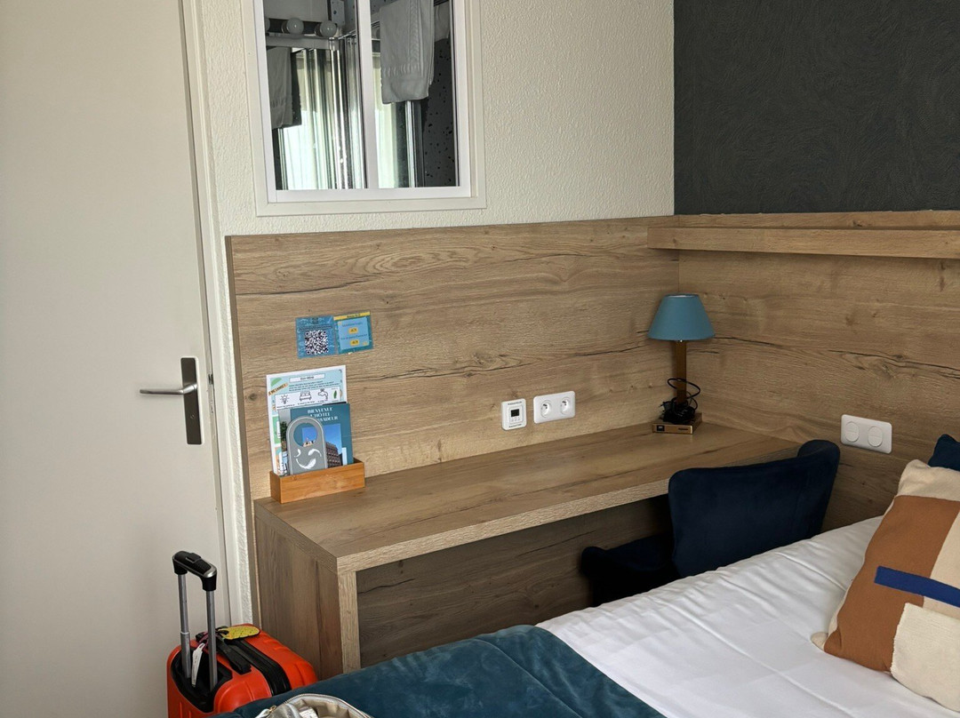 瑟堡普雷棕斯码头大使酒店主图