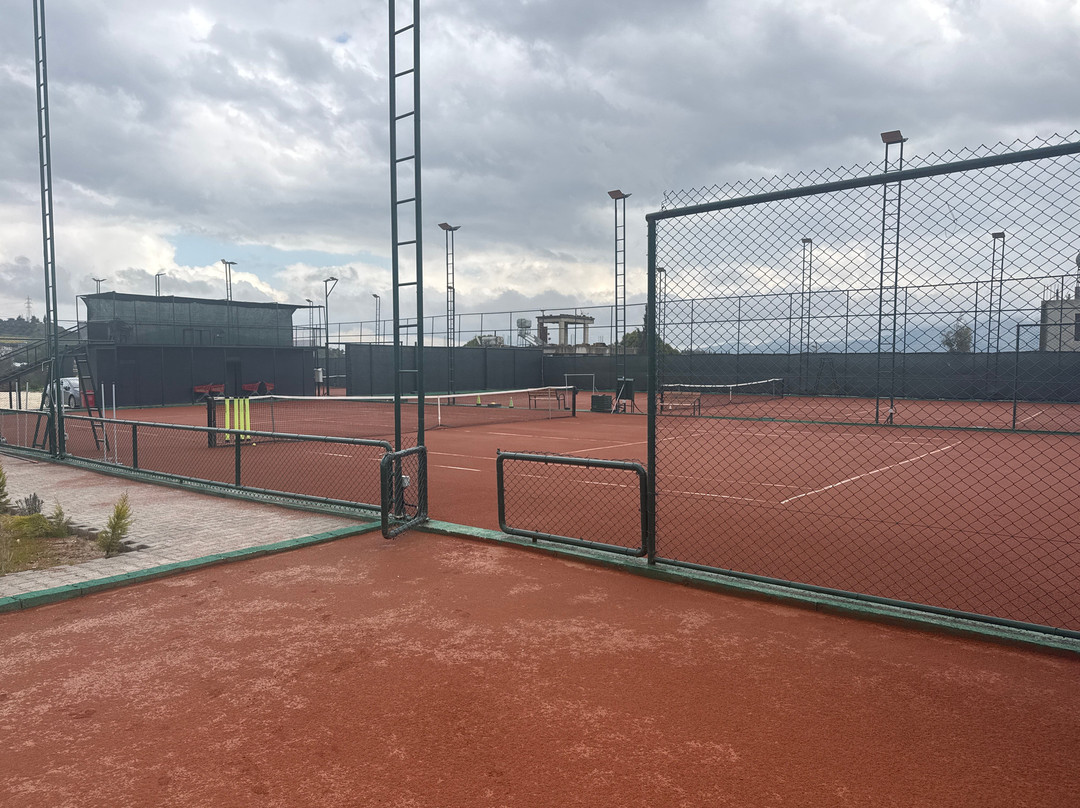 Defne Tenis Spor Kulübü