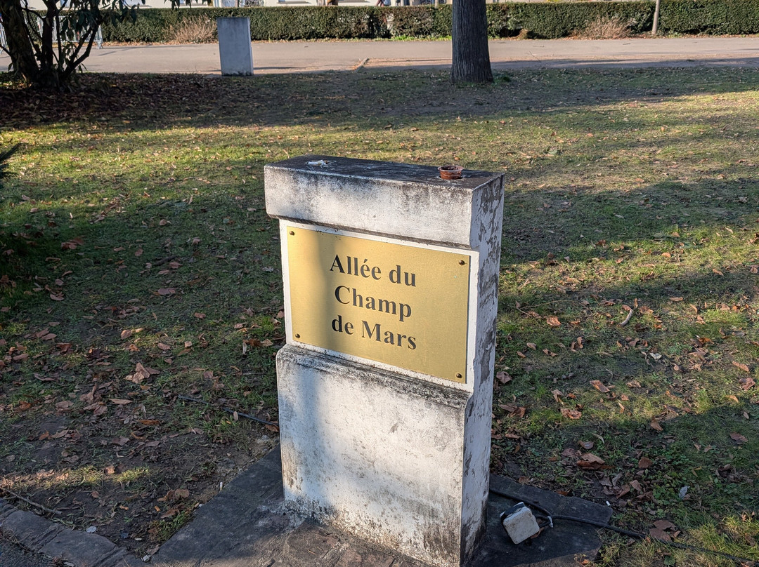 Parc du Champs de Mars-科尔马必去景点