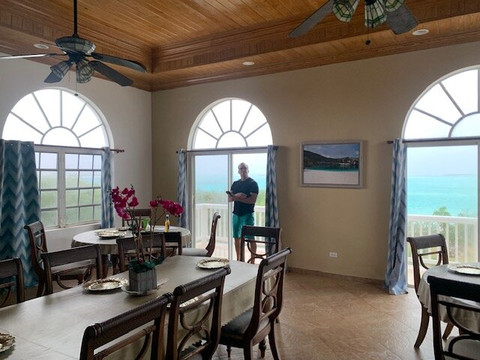 天堂宝石海滩酒店主图