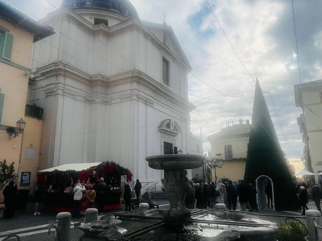 Chiesa di San Tommaso da Villanova-冈多菲堡必去景点