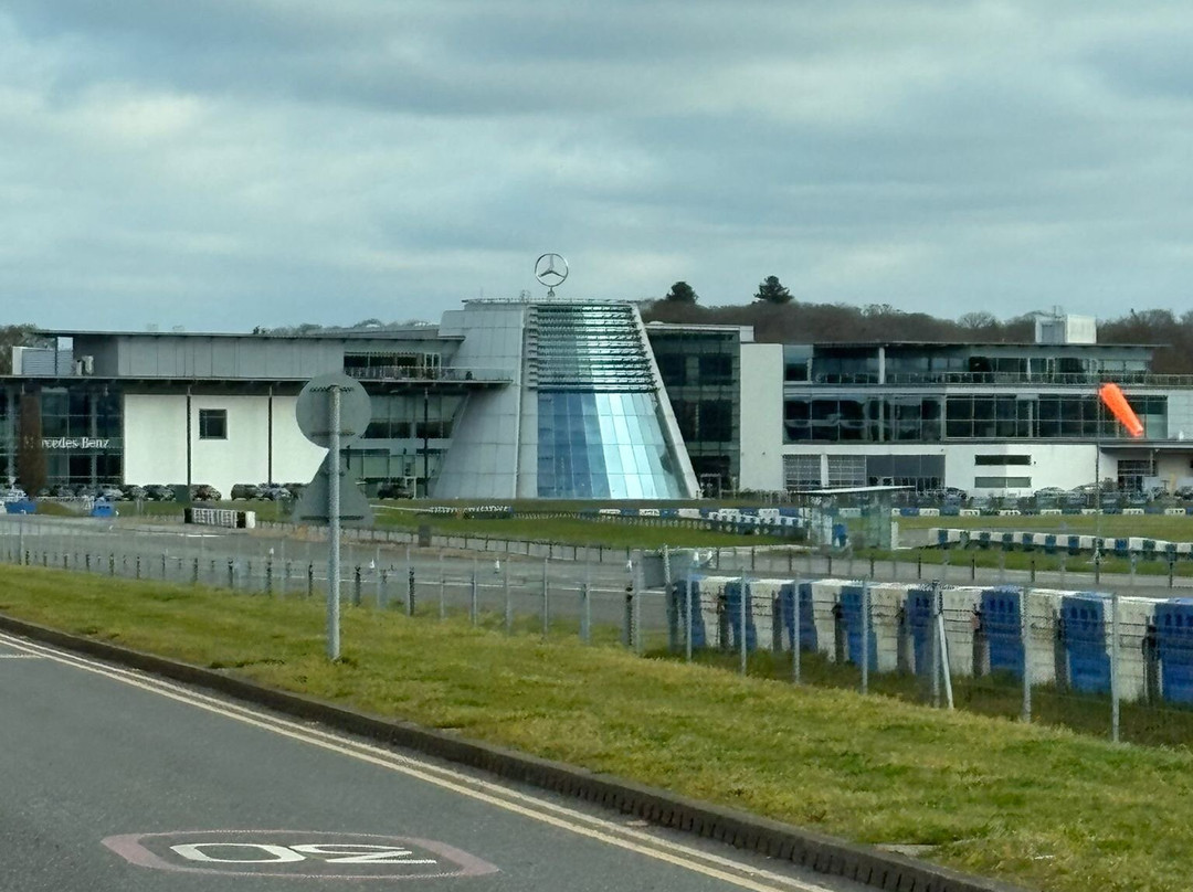 Mercedes-Benz World-威布里治必去景点